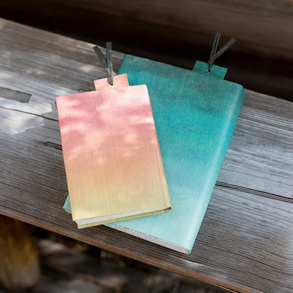 ホンノムシ（書包み ブックカバー） / ムシカゴ