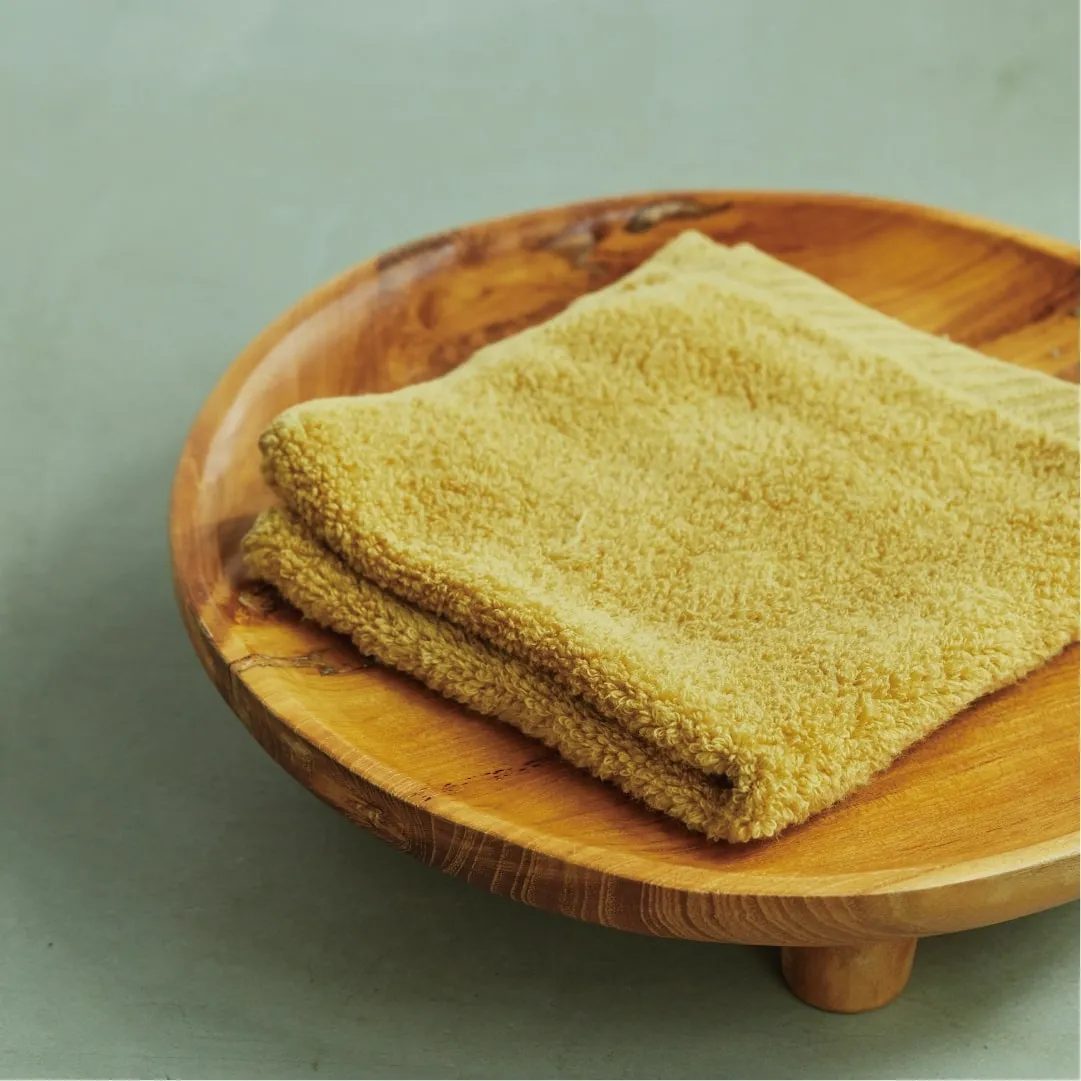 黄朽葉（きくちば）