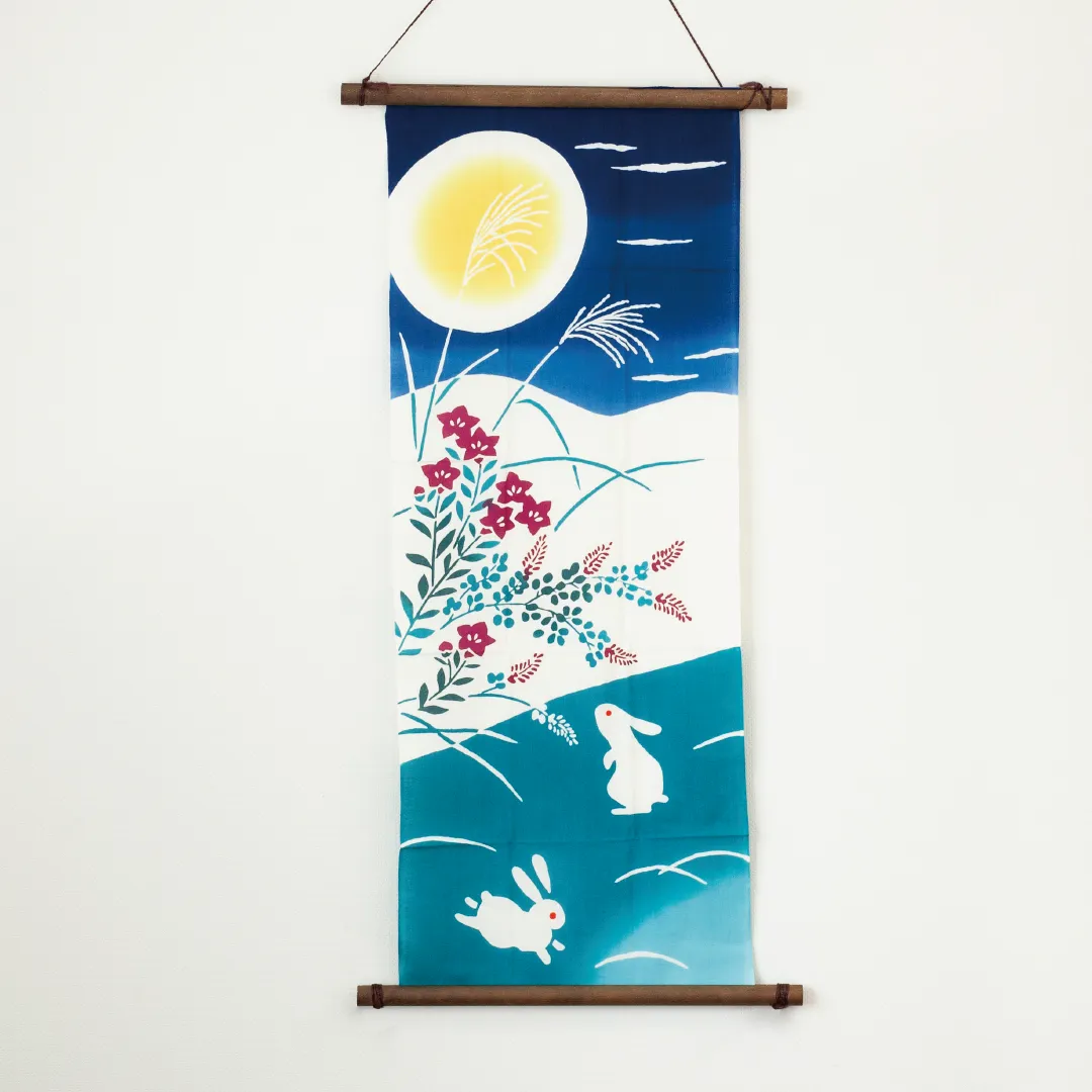 注染手ぬぐい「月夜にうさぎ」 / かまわぬ