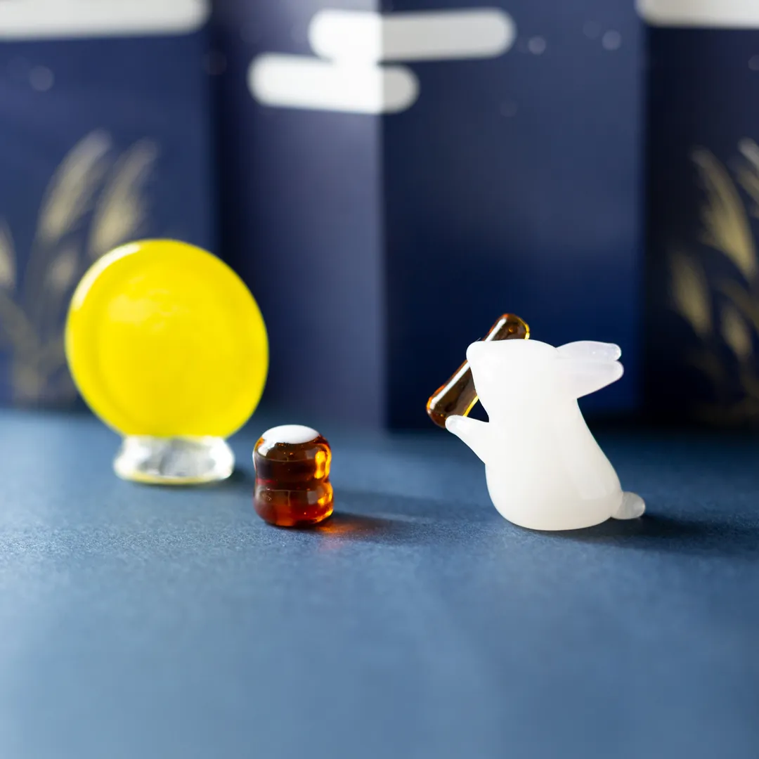 ミニチュアガラス細工 お月見うさぎ 「暦生活の季節飾り 十五夜」中秋