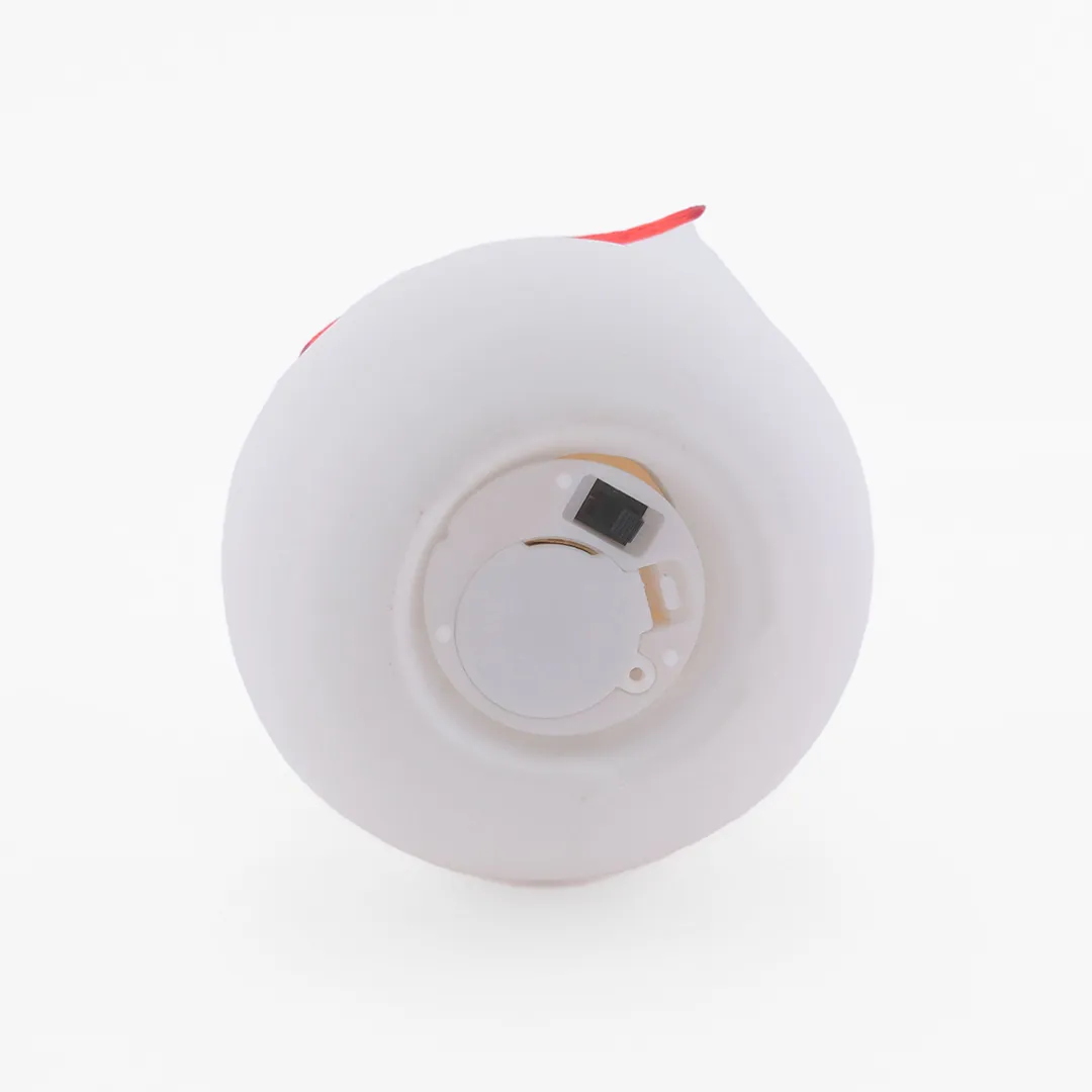 下にスイッチがあります