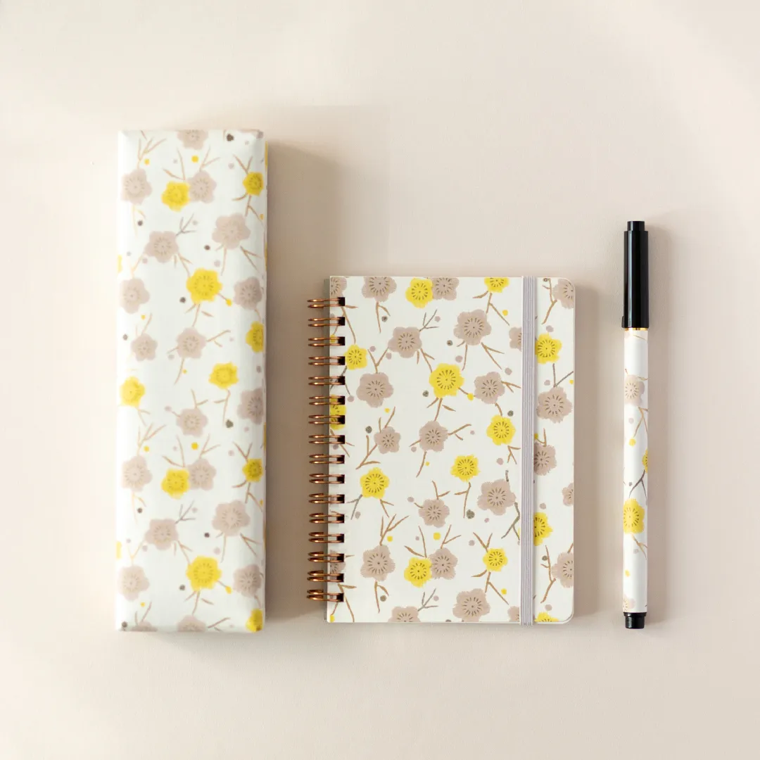 筆箱と筆ペンもございます