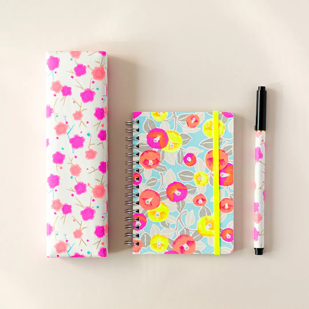 筆箱と筆ペンもございます